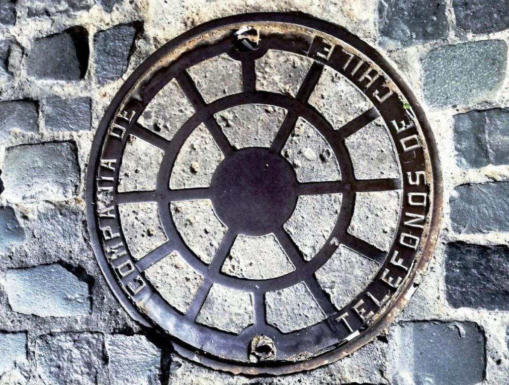 SEWER AND REGISTRATION COVER
ALCANTARILLA CHILE
