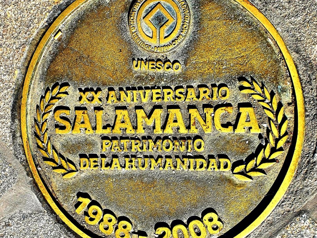 SEWER AND MANHOLE COVER ALCANTARILLA ESPAÑA SALAMANCA