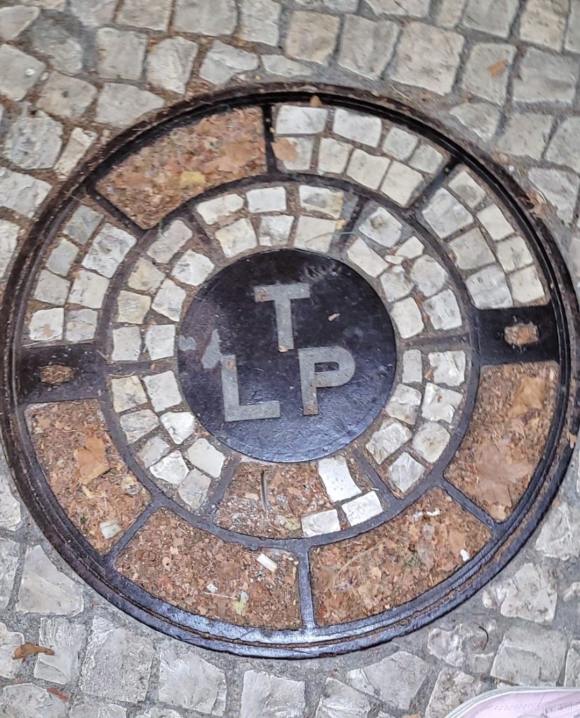 SEWER AND MANHOLE COVER ALCANTARILLA, PORTUGAL, LISBOA